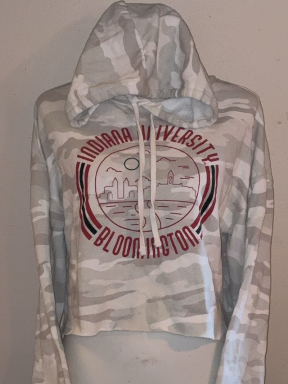 Indiana University Bloomington Camo Crop Hoodie Size Medium